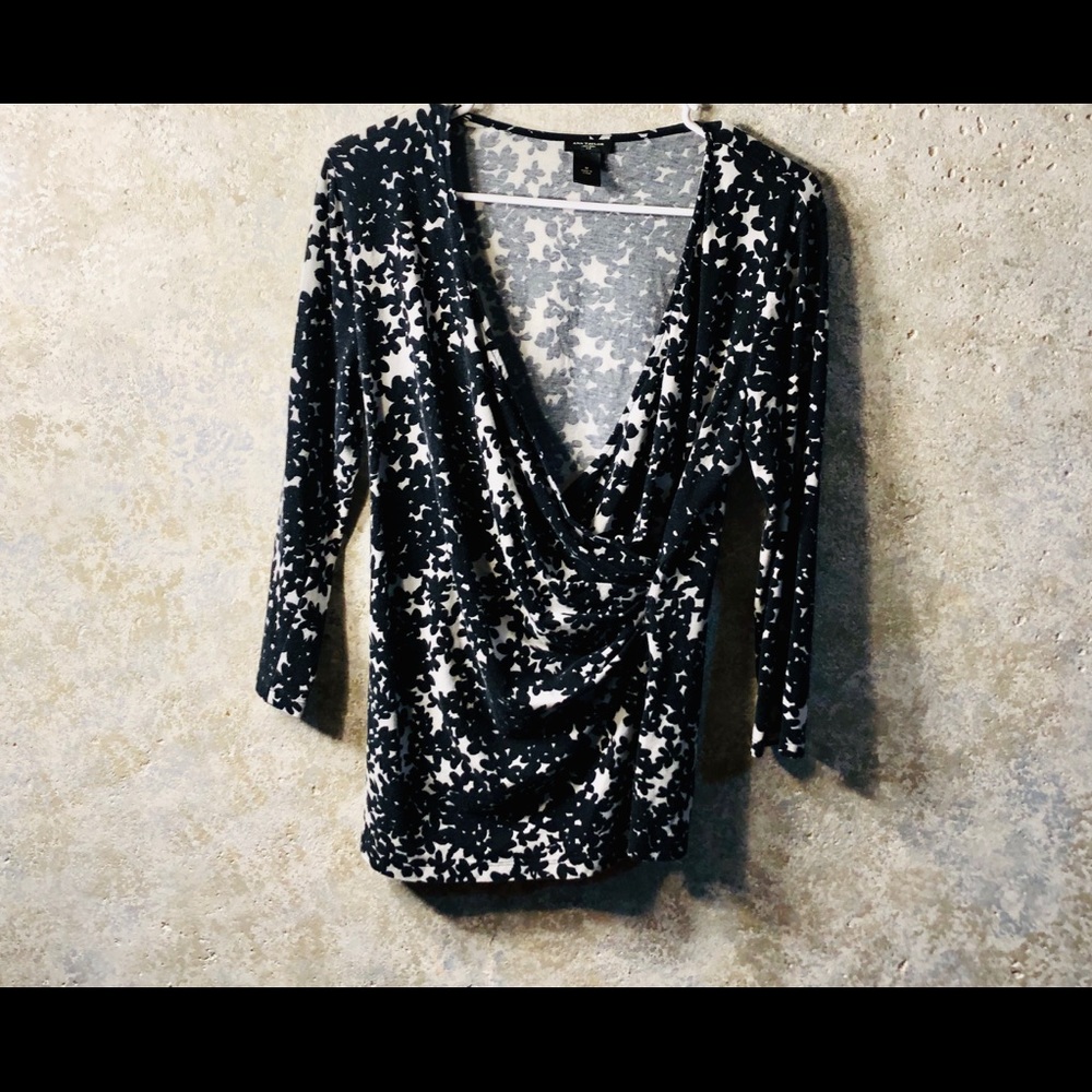 Ann Taylor open construct wrap top size M perfect!